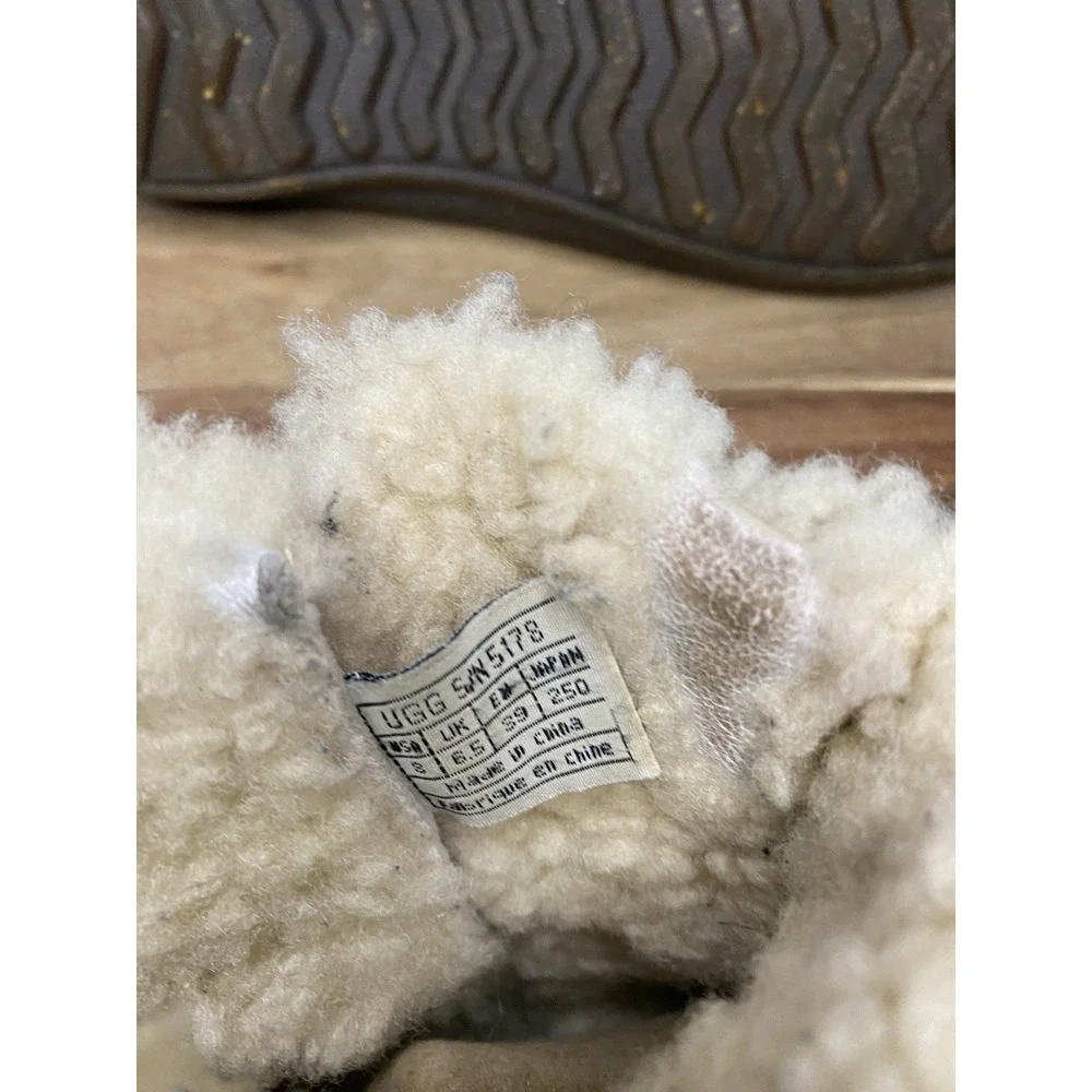 UGG woman size
